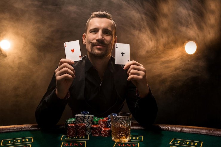 Studio blackjack live dengan dealer dan kamera multi-sudut qq777